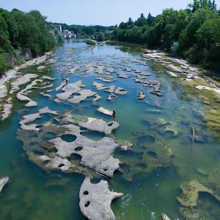 Detente Au Centre-Ville - Lons-Le-Saunier Kültér fotó
